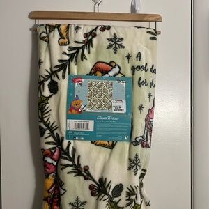 Christmas Winnie the Pooh